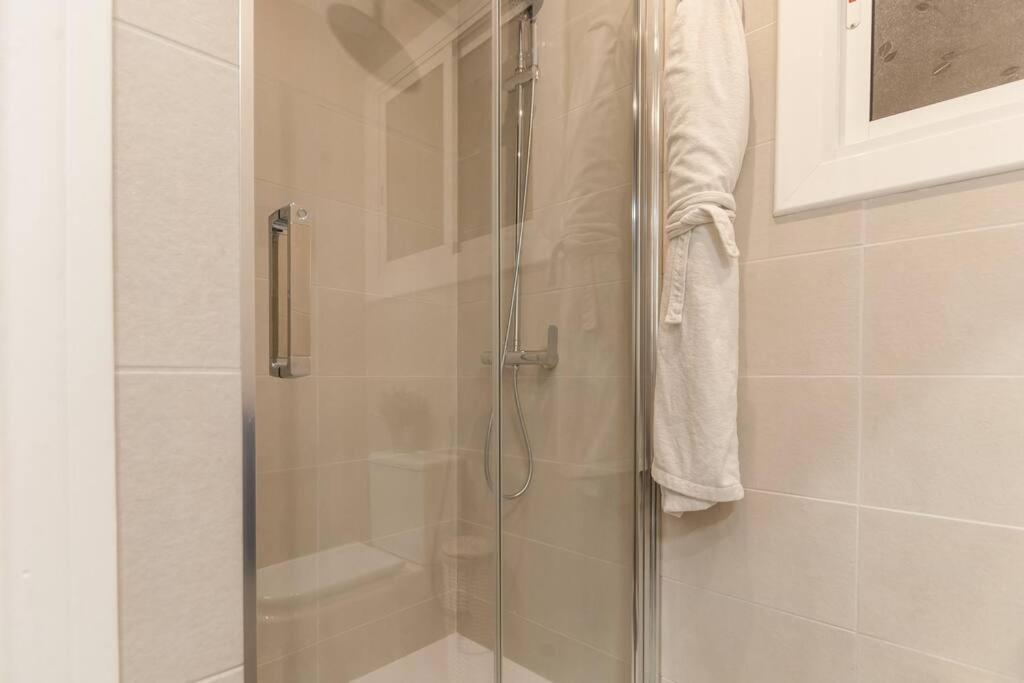 Benet Mercad Free Wi-fi Newly Renovate Apartment