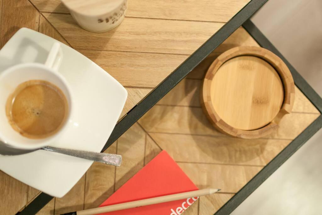 Benet Mercad Free Wi-fi Newly Renovate Apartment