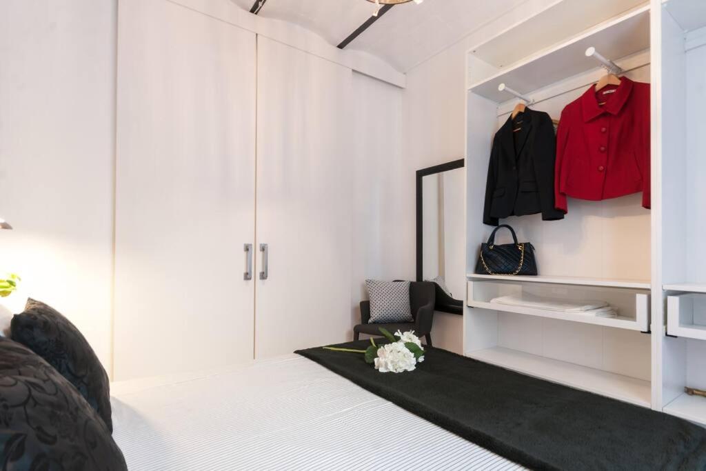 Benet Mercad Free Wi-fi Newly Renovate Apartment