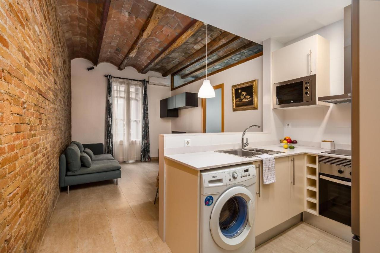 Gracia Gem Ac, Near Fontana Metro, Hipster Haven Apartment *