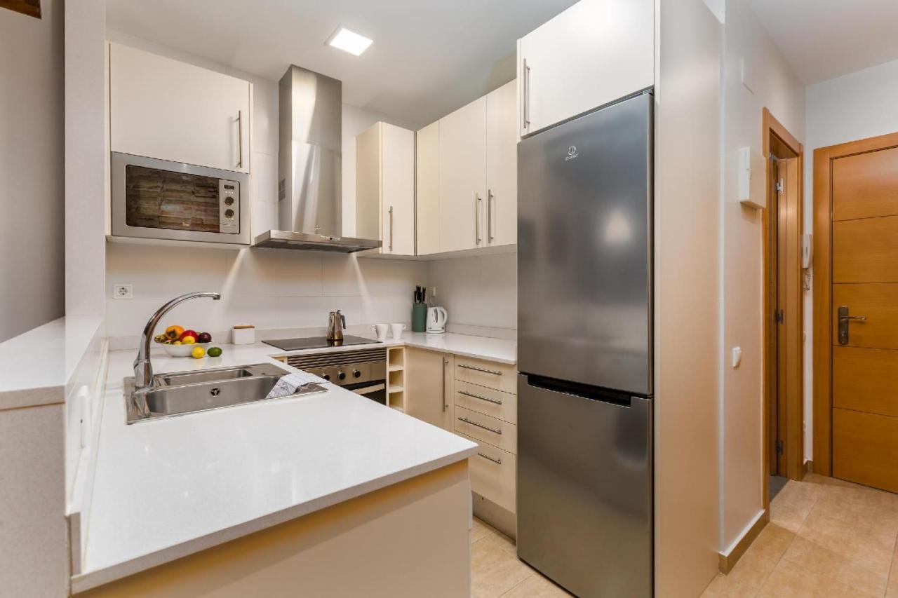 Apartment Gracia Gem Ac, Near Fontana Metro, Hipster Haven *