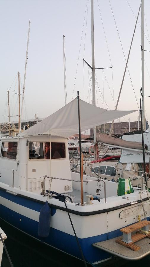 Primavera Sound Romantic Fisherboat Hotel en barco Barcelona
