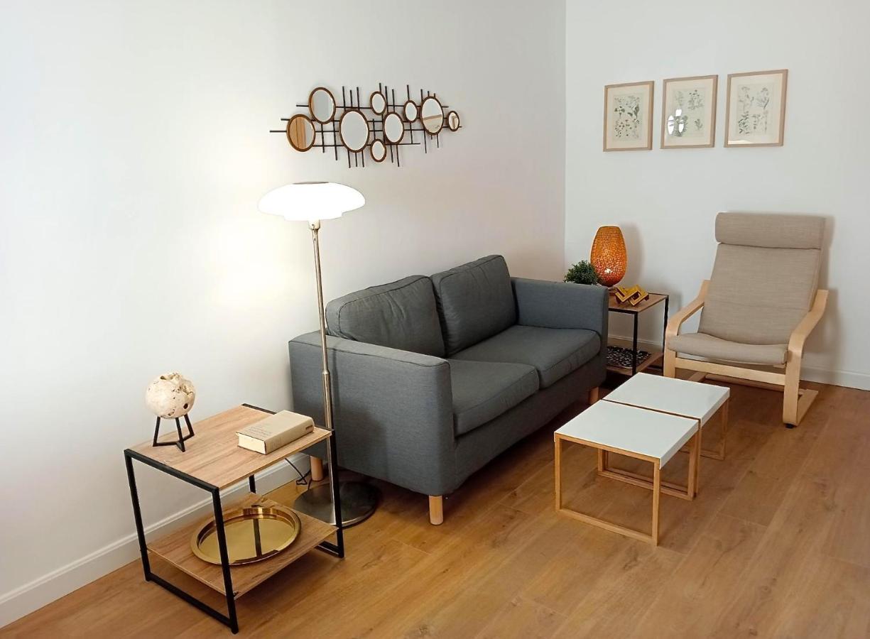 Apartment Comfortable Apartment. Very And Quiet. Barcelona