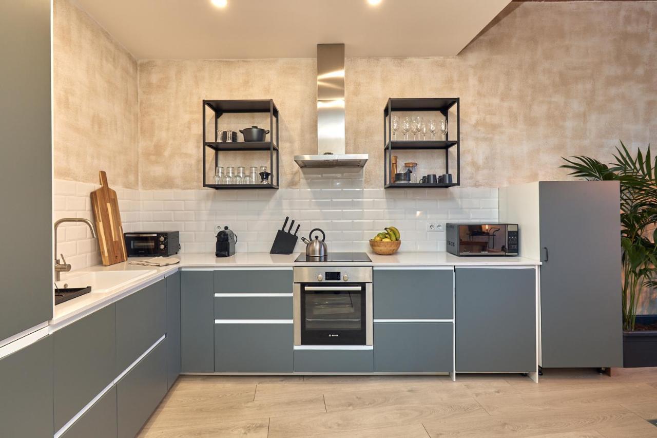 Apartment Maya - Two Bedroom In Enric Granados Barcelona