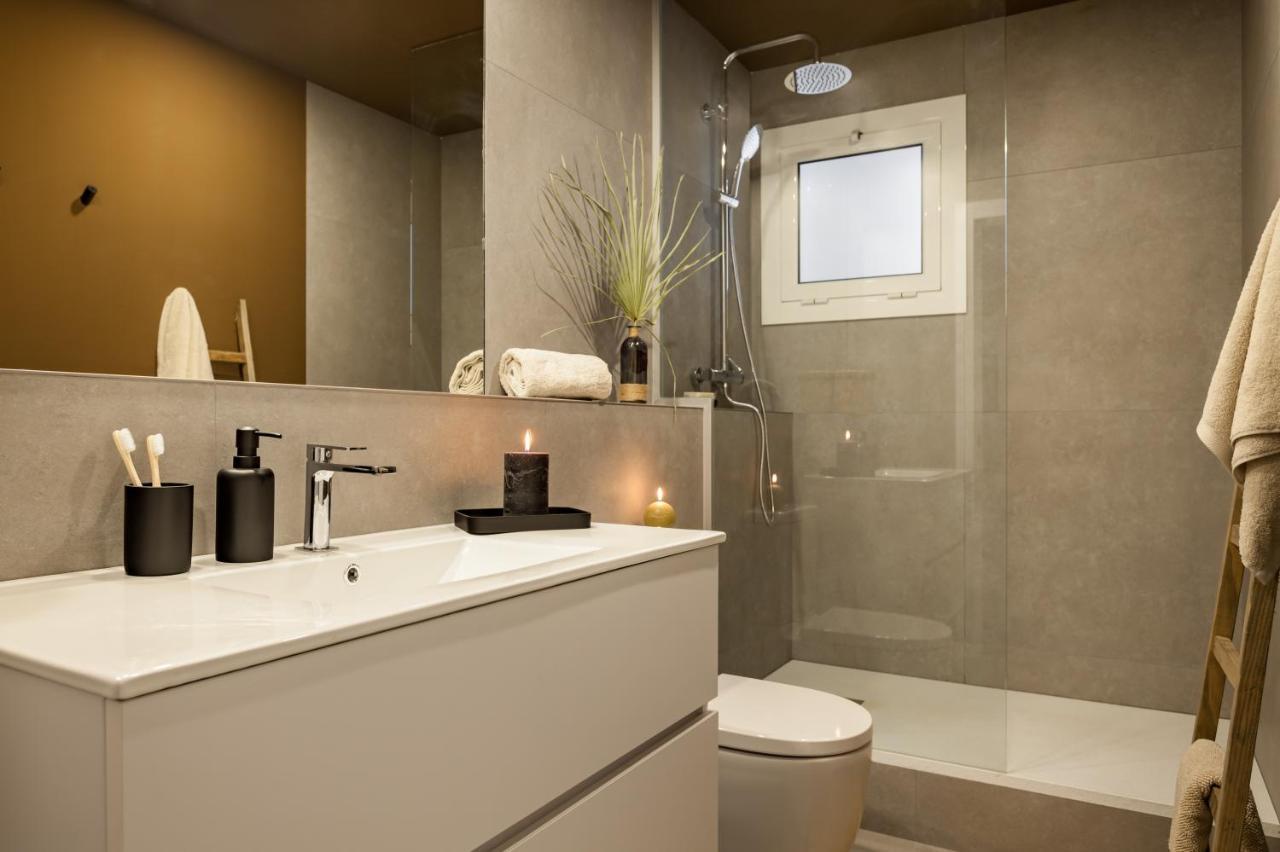 Taman - Three Bedroom In Casanova Street Apartment Barcelona
