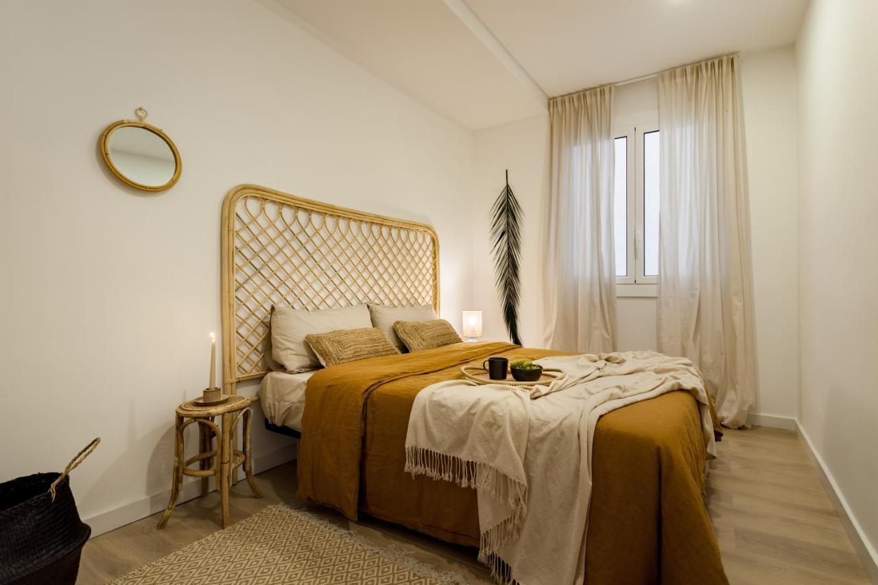Taman - Three Bedroom In Casanova Street Barcelona