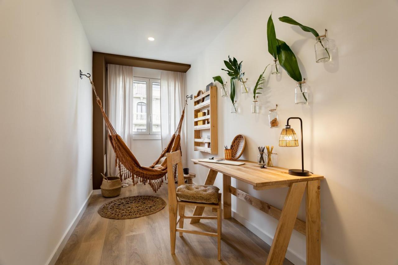 Taman - Three Bedroom In Casanova Street Apartment Barcelona