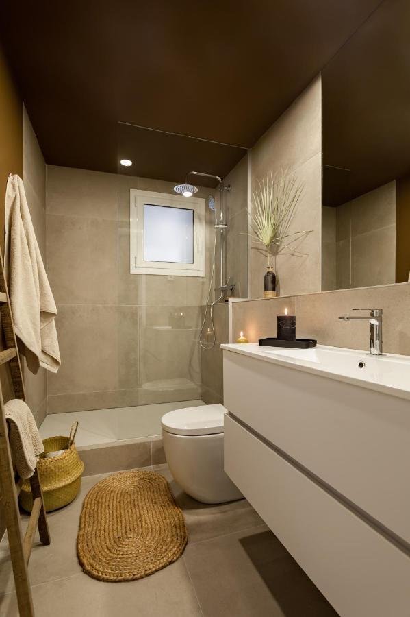 Taman - Three Bedroom In Casanova Street Apartment