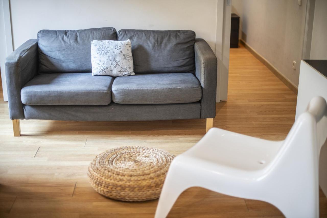 Apartment Catalunya Casas 2 Bed In Barceloneta Steps From The