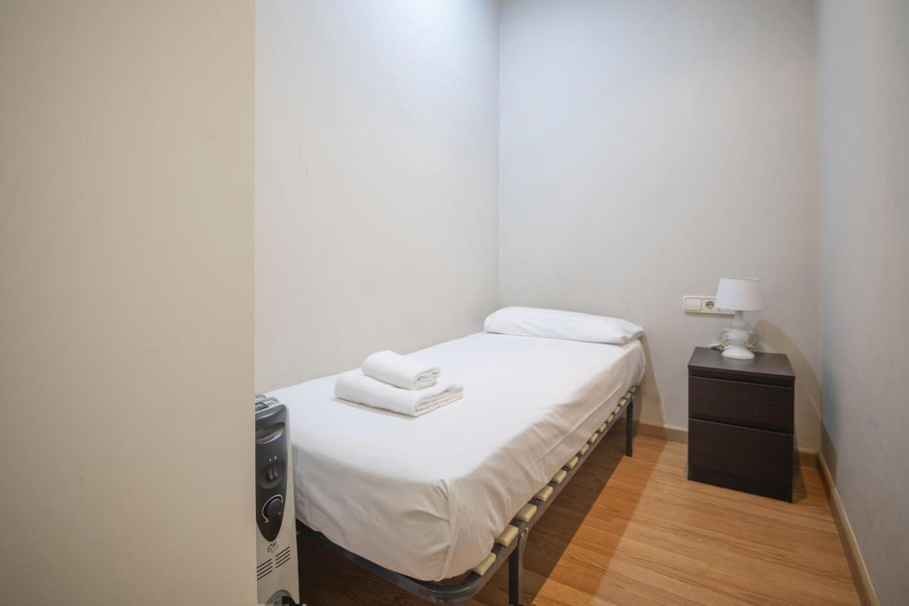 Catalunya Casas 2 Bed In Barceloneta Steps From The *