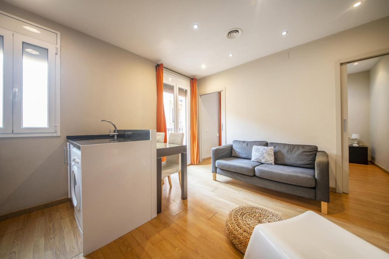 Catalunya Casas 2 Bed In Barceloneta Steps From The Apartment *