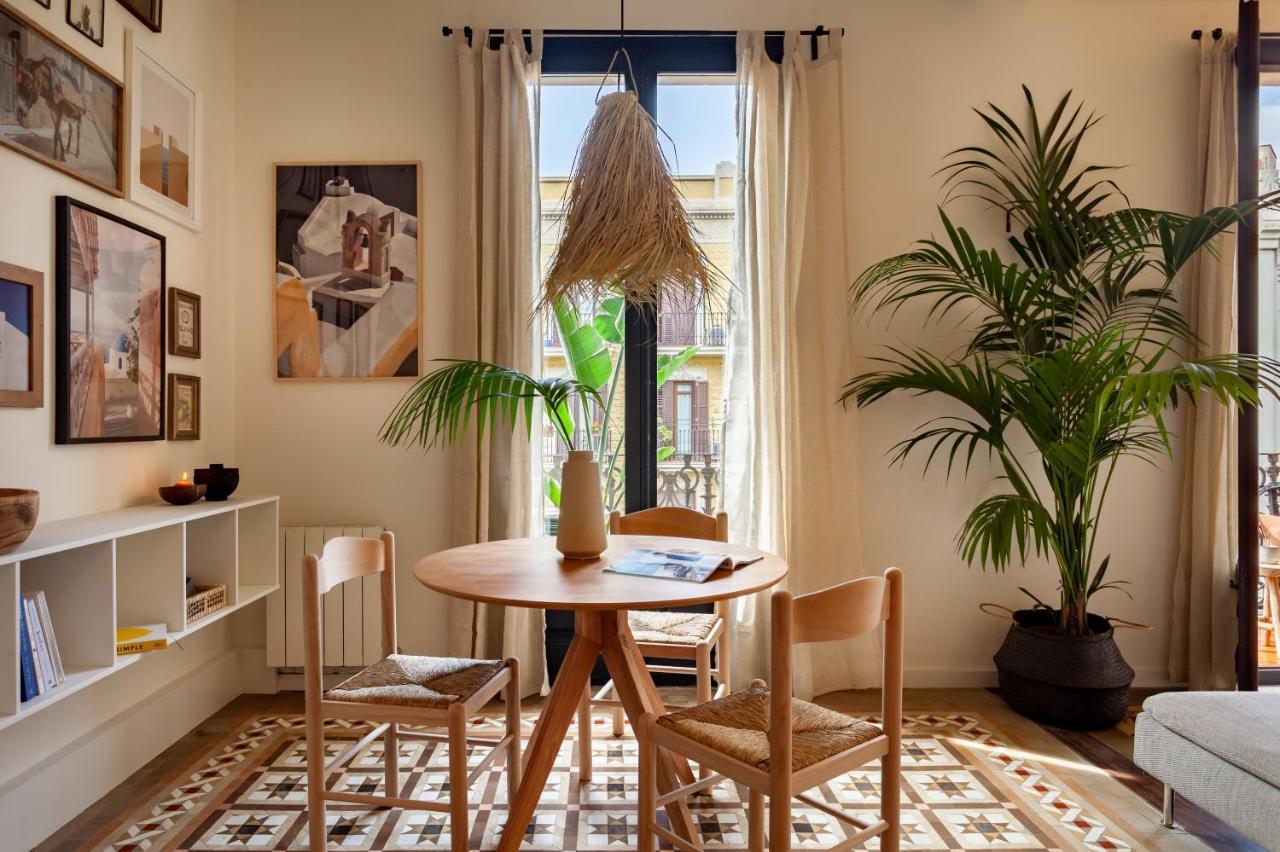 Milos - Two Bedroom In Mallorca St Apartment *