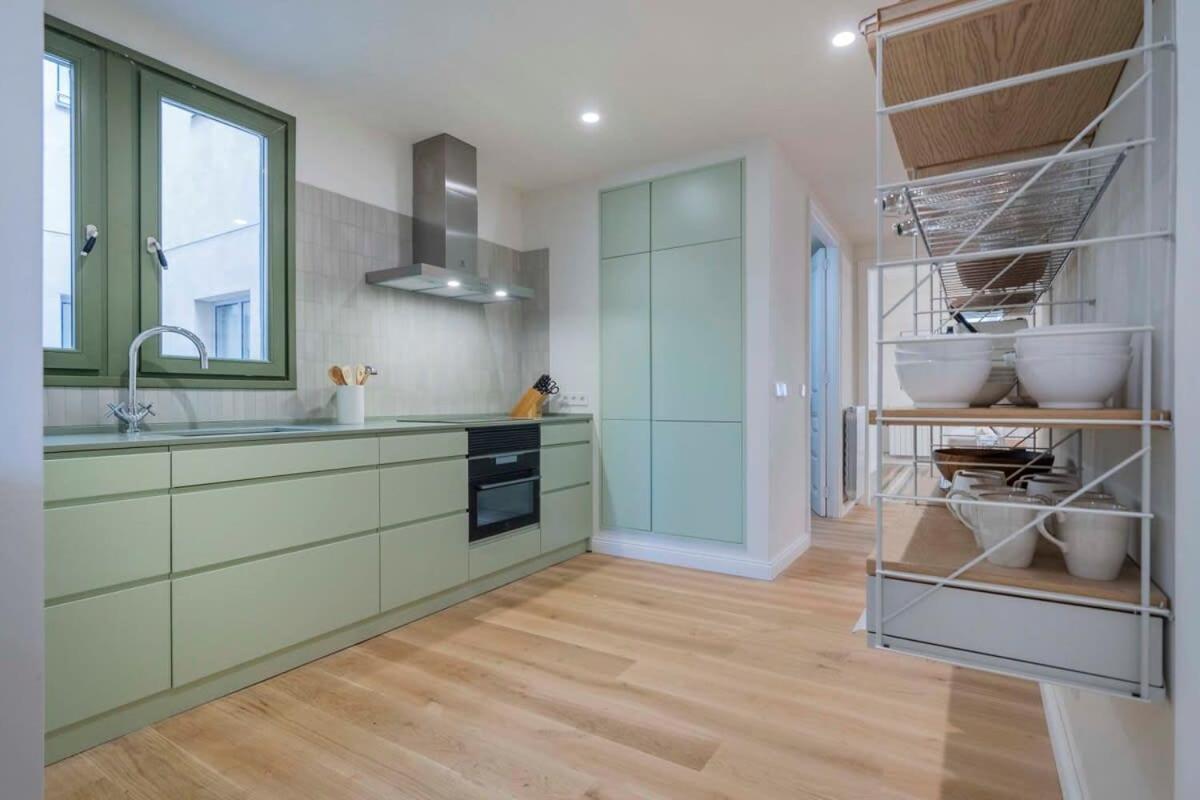 Apartment Amazing 5 Bd 5 Bathroom Next To Plaza Catalunya *