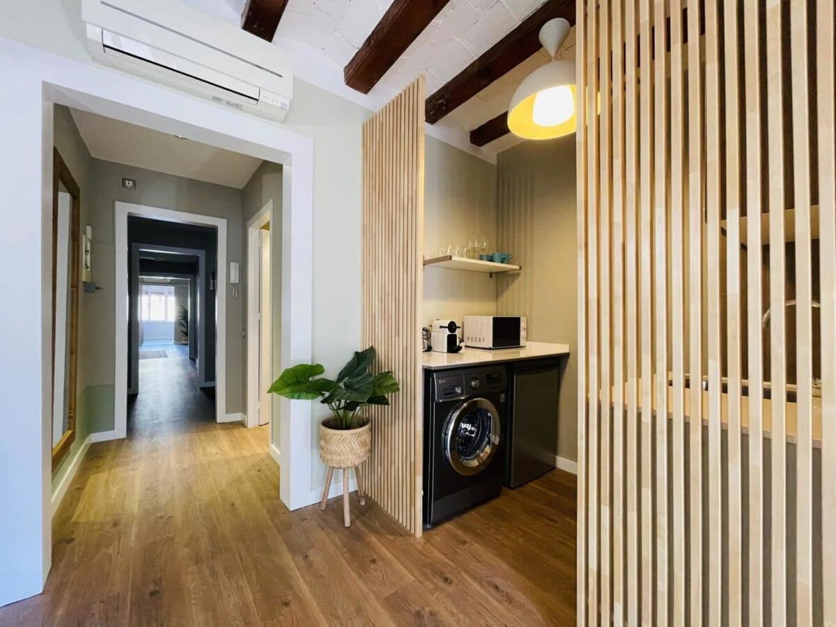 Plaza Catalunya Recently Renovated 5bd-4bth