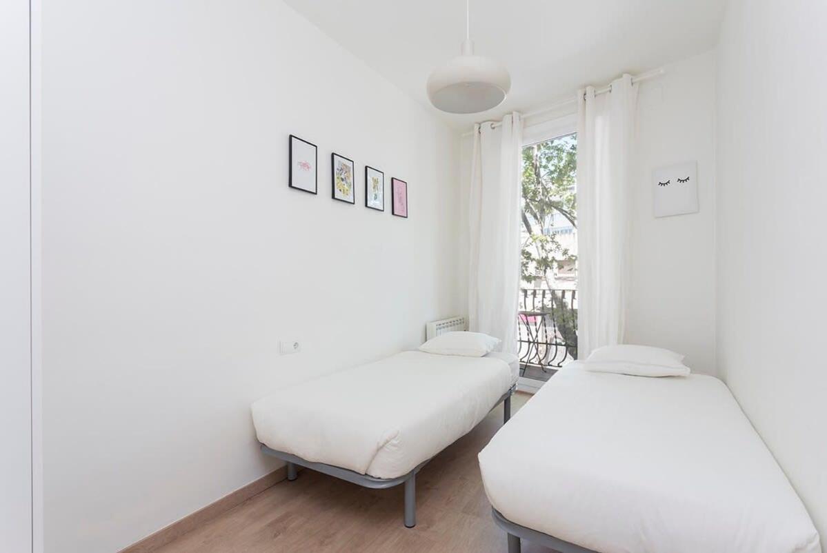 Poblenou Only For Families 3bd Next To The Beach!