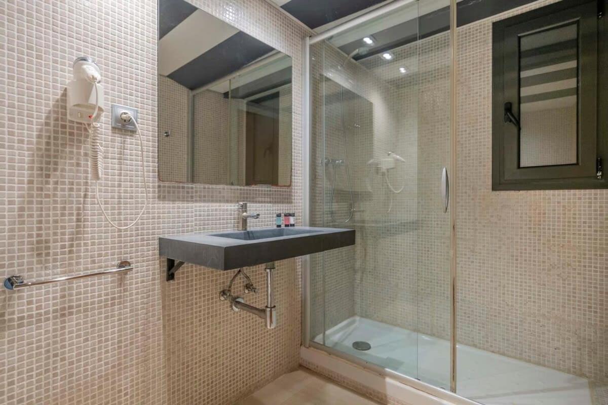 Modern&bright In Eixample 1-2 Apartment *