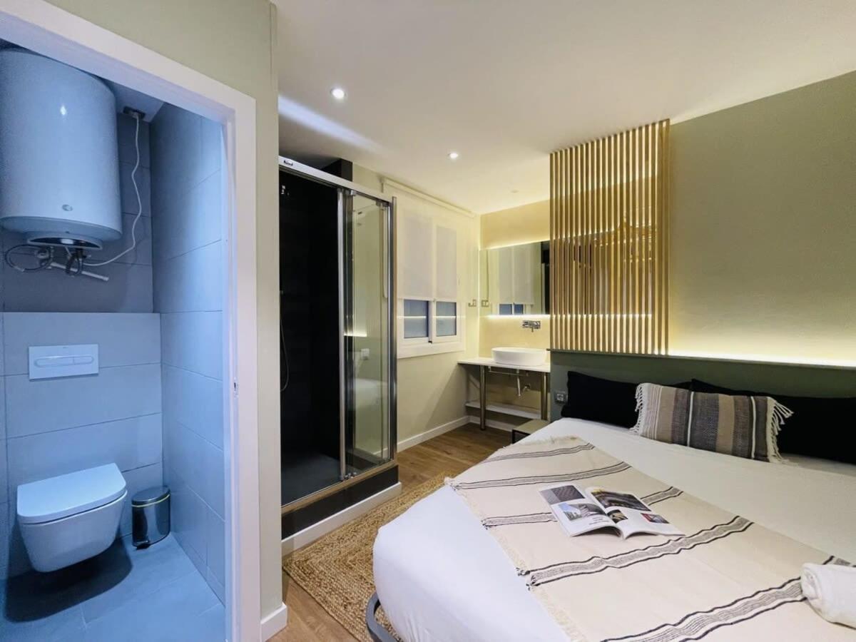 Apartment Plaza Catalunya Recently Renovated 5bd-4bth *