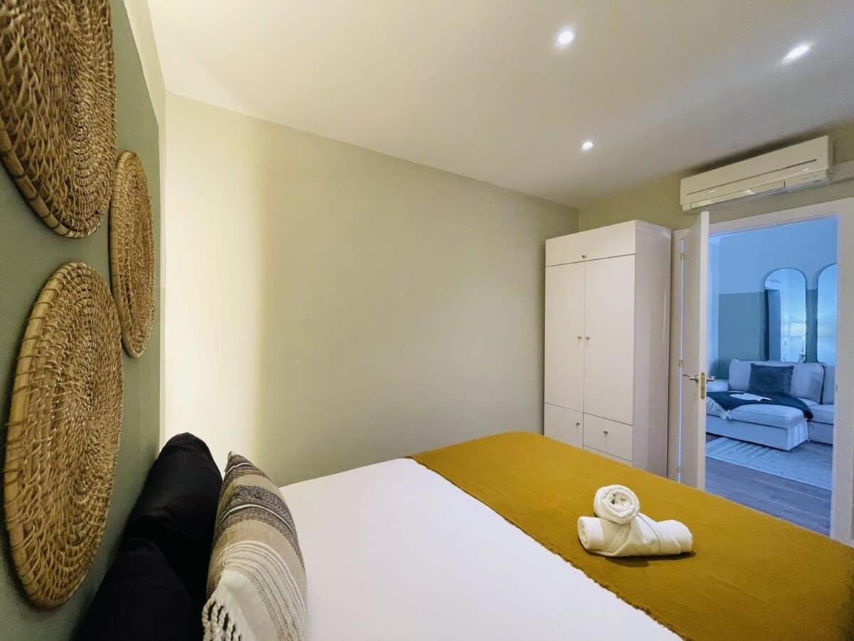 Apartment Plaza Catalunya Recently Renovated 5bd-4bth
