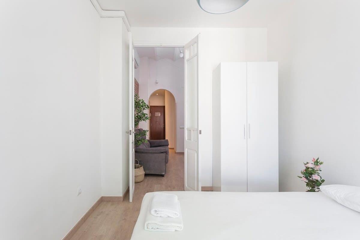 Apartment Poblenou Only For Families 3bd Next To The Beach!