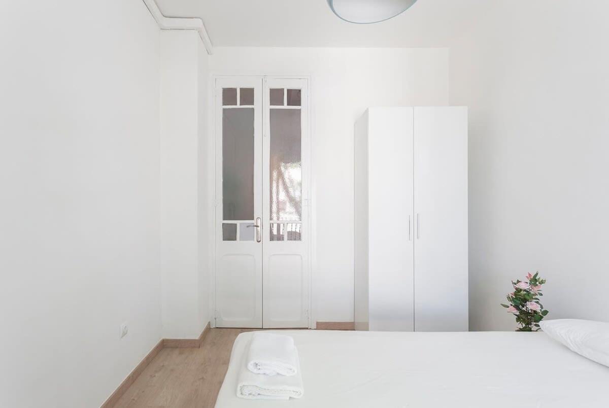 Apartment Poblenou Only For Families 3bd Next To The Beach! Barcelona