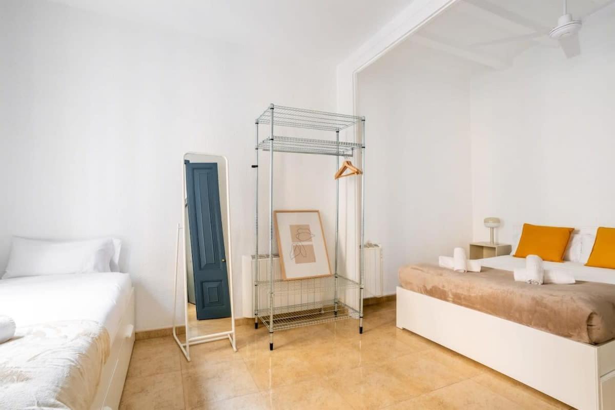 Apartment Private Terrace Attico 3bd In Gran De Gracia Barcelona