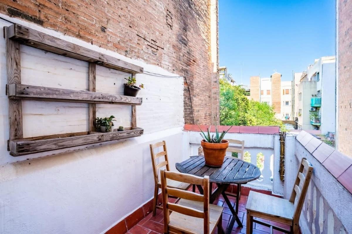 Private Terrace Attico 3bd In Gran De Gracia Barcelona