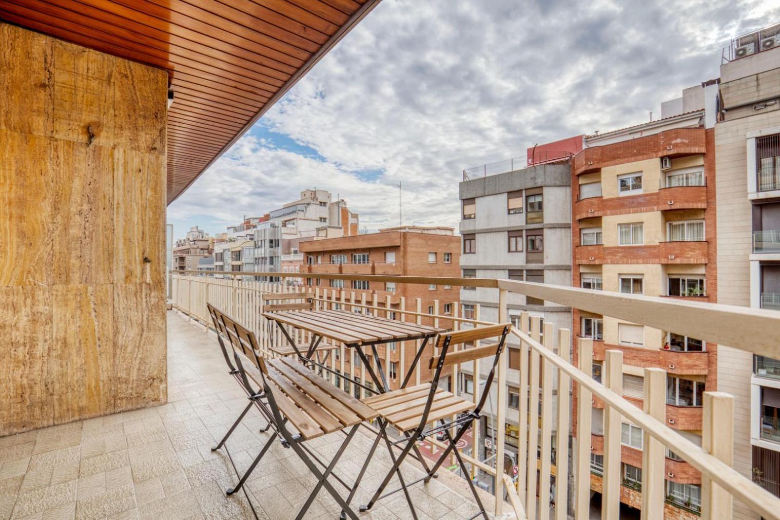 Blueground Galvany Balcony Furnished Bcn-127 Barcelona