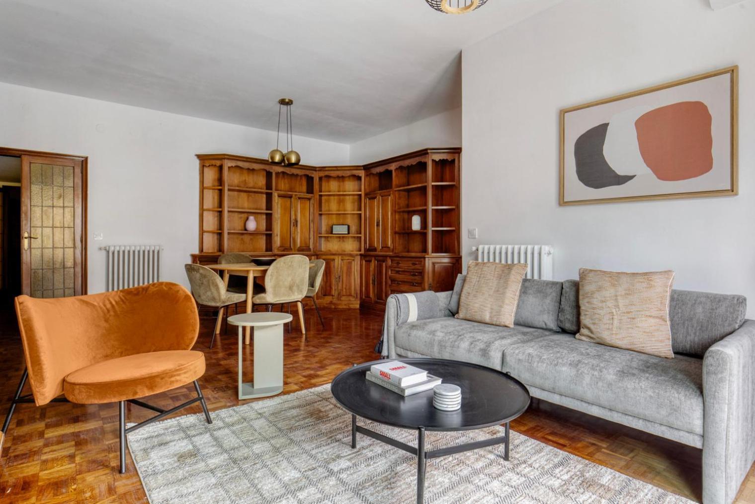 Blueground Galvany Balcony Furnished Bcn-127 Barcelona