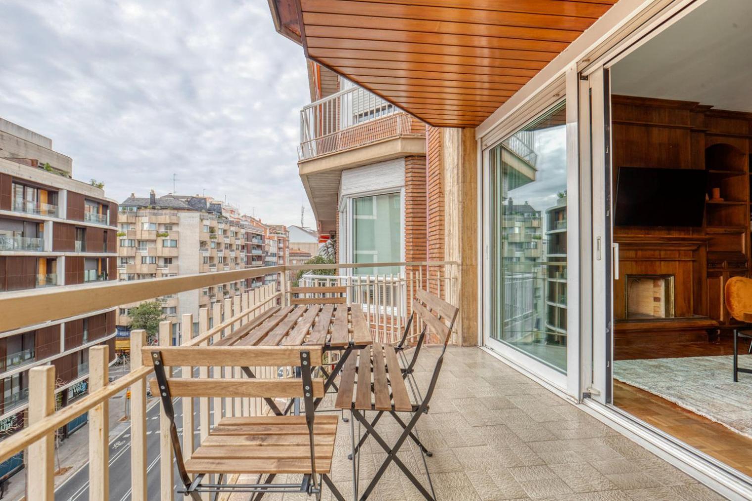 Apartment Blueground Galvany Balcony Furnished Bcn-127