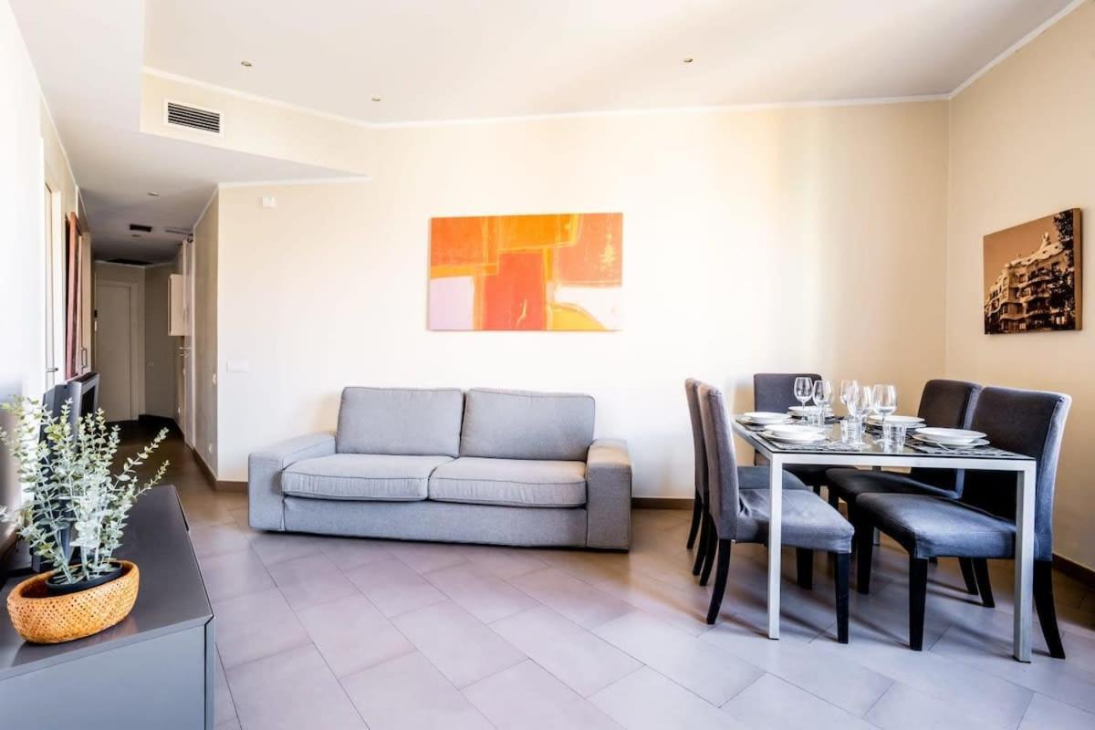 Apartment Eixample Next To Paseo De Gracia Modern 3bd Barcelona