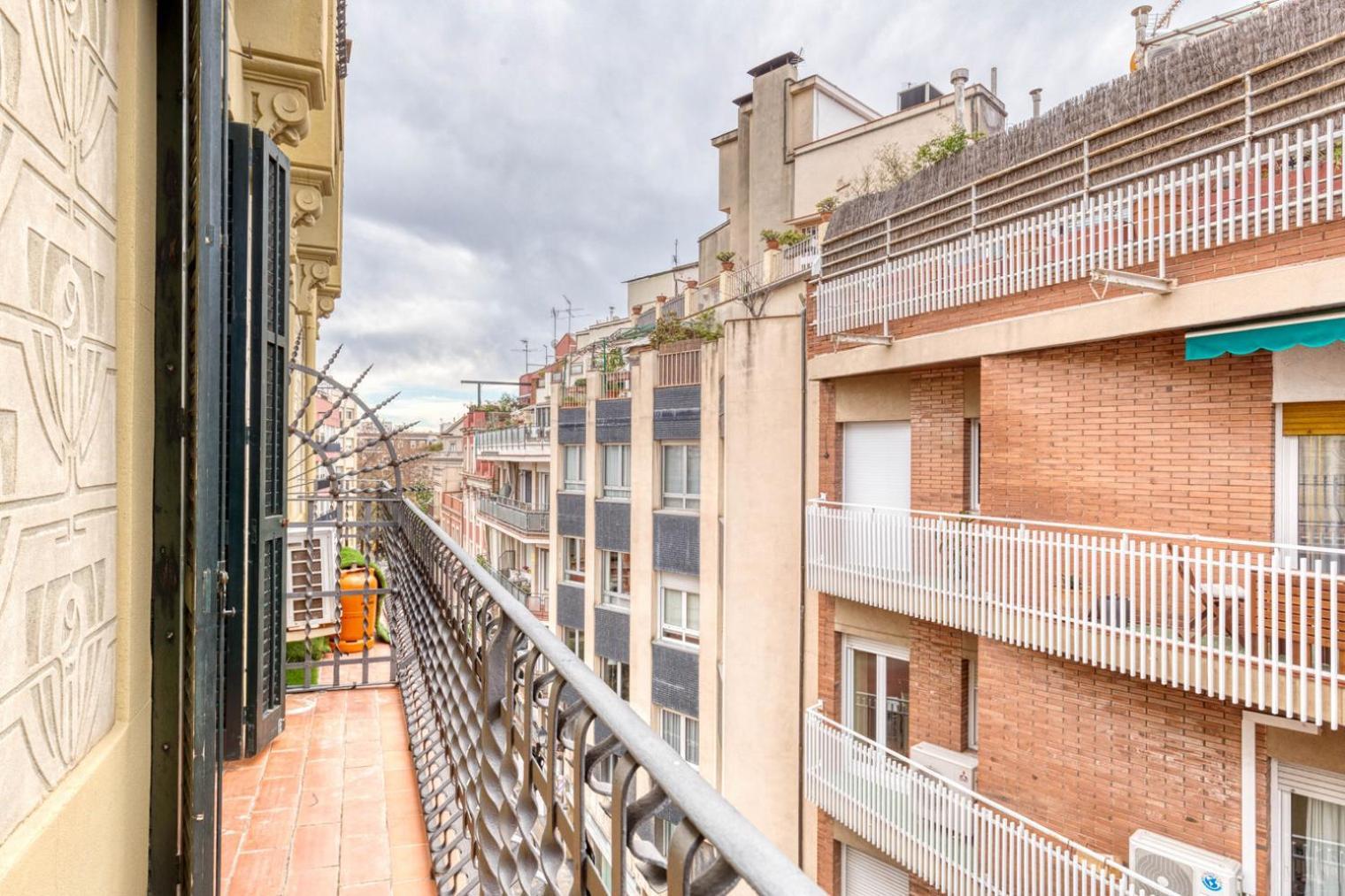 Blueground Sarria Balcony Bcn-74 Appartement Barcelona