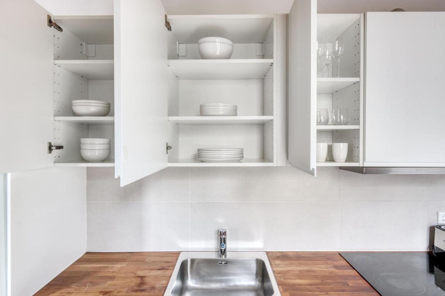Blueground Sagrada Familia Furnished Bcn-99