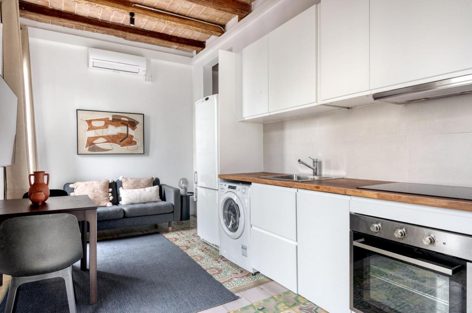 Blueground Sagrada Familia Furnished Bcn-99