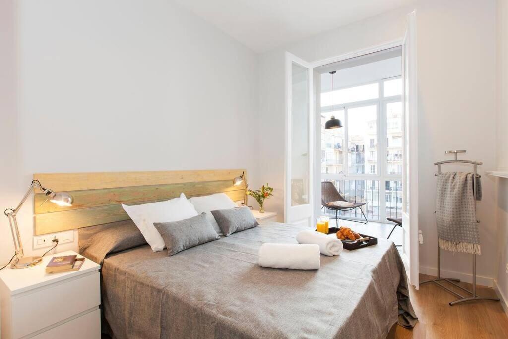 Apartment Very Spacious Eixample 4bd 4ba Barcelona