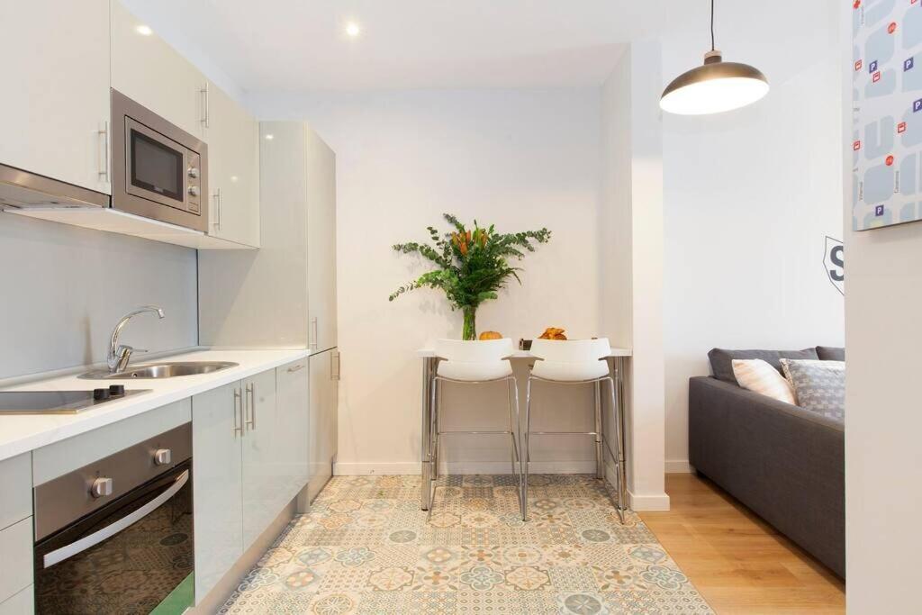 Very Spacious Eixample 4bd 4ba Apartment *