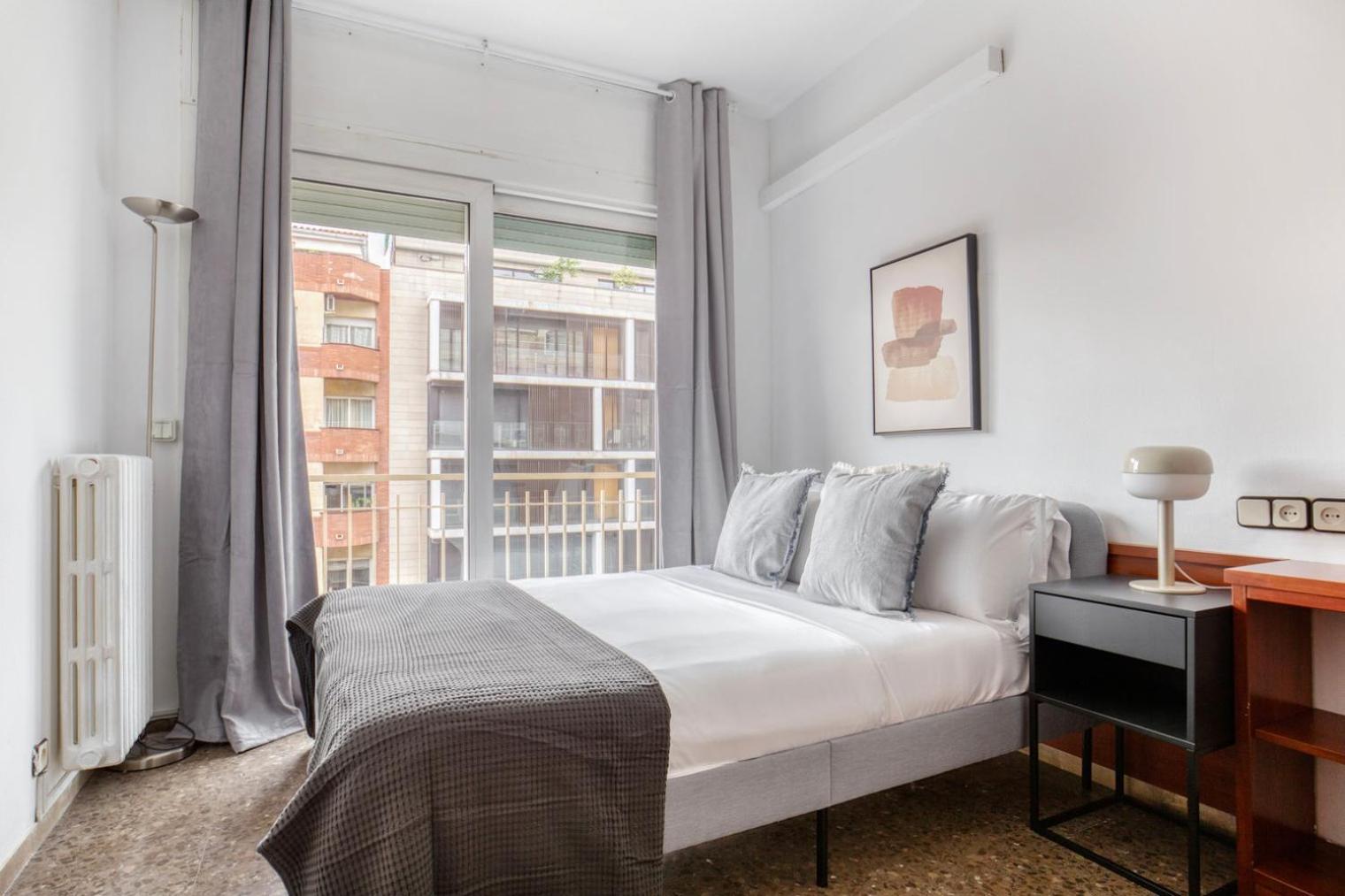 Blueground Galvany Balcony Furnished Bcn-127 *