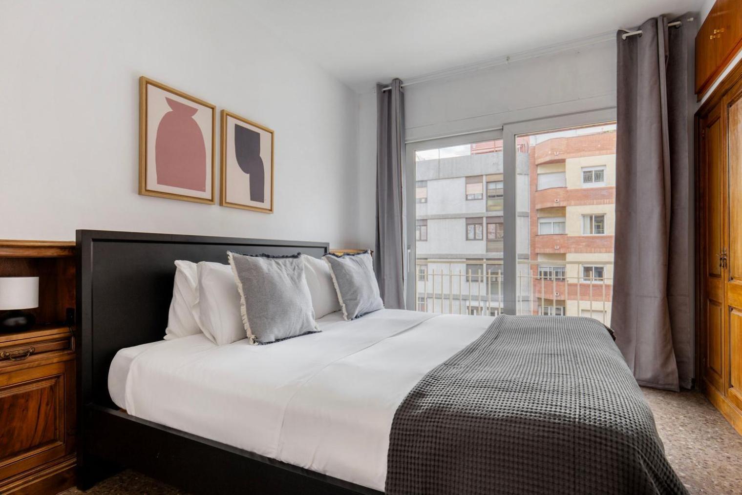 Apartment Blueground Galvany Balcony Furnished Bcn-127