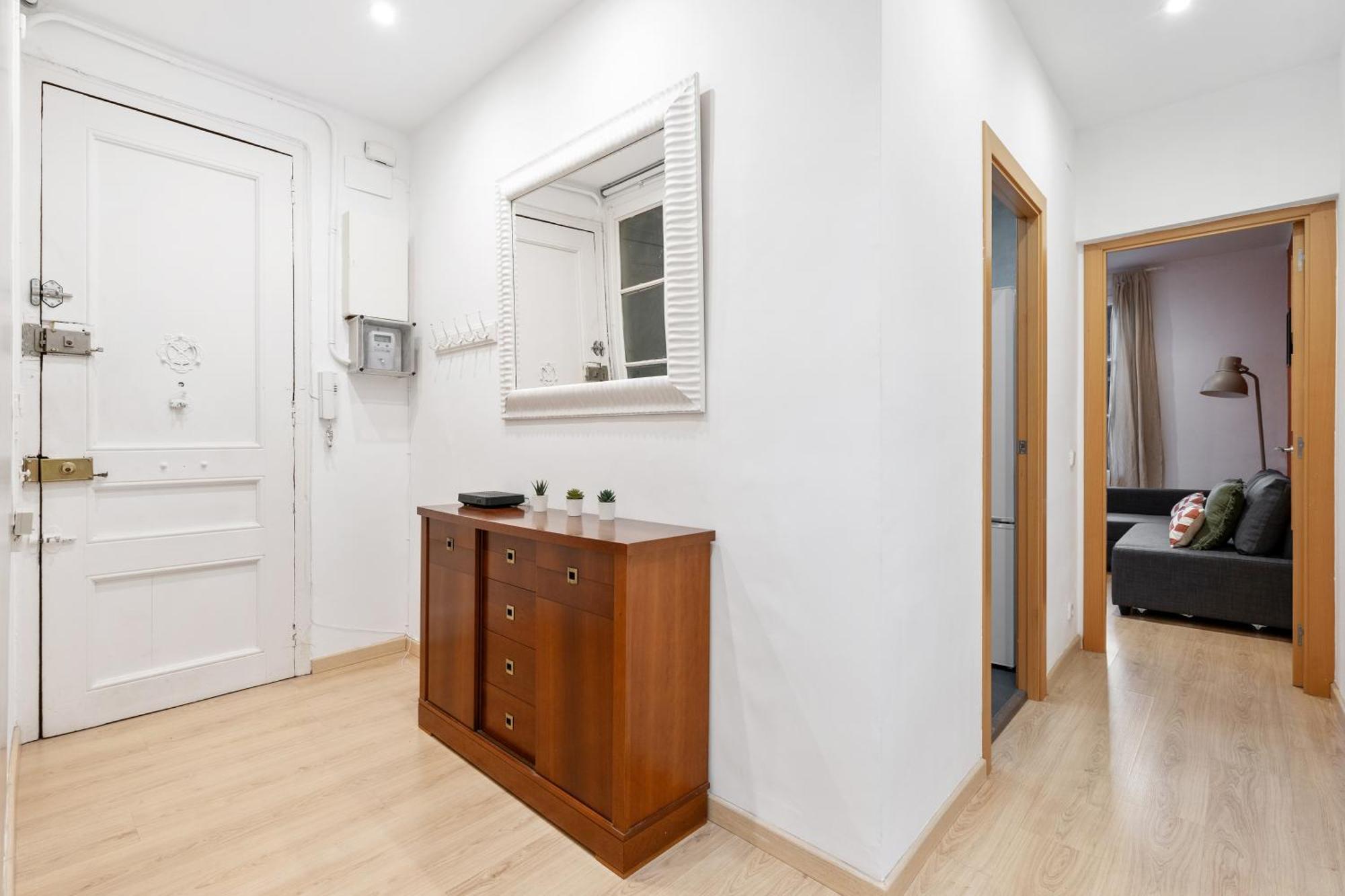 Appartement Recently Renovated 2 Bedroom In Eixample Barcelone