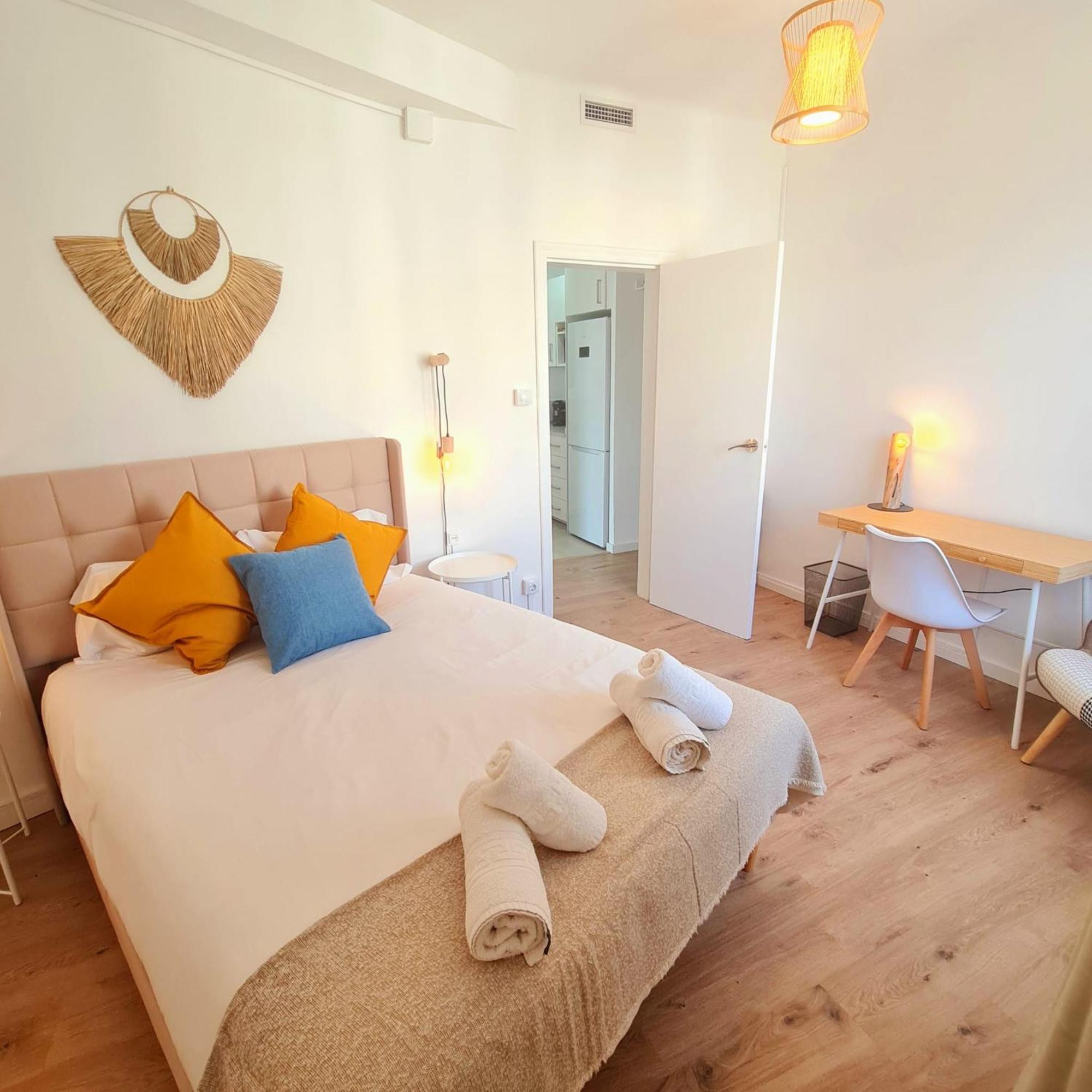 G74 Avenida Gaudi 4 Bedrooms With Balcony- Sagrada Familia Apartamento *