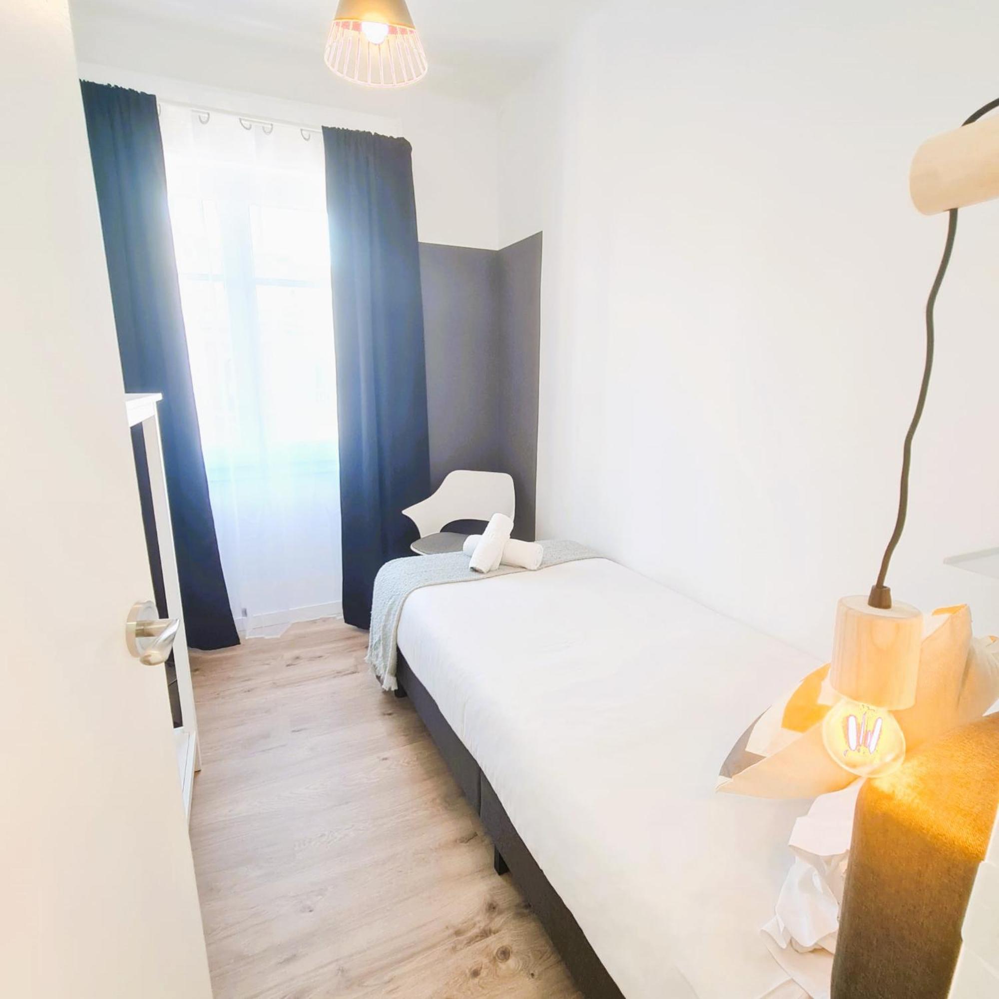 G74 Avenida Gaudi 4 Bedrooms With Balcony- Sagrada Familia Apartamento
