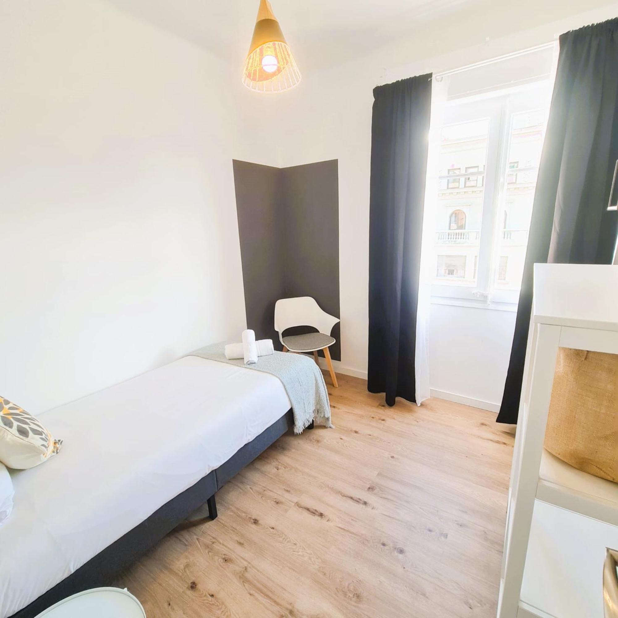 G74 Avenida Gaudi 4 Bedrooms With Balcony- Sagrada Familia Apartamento *
