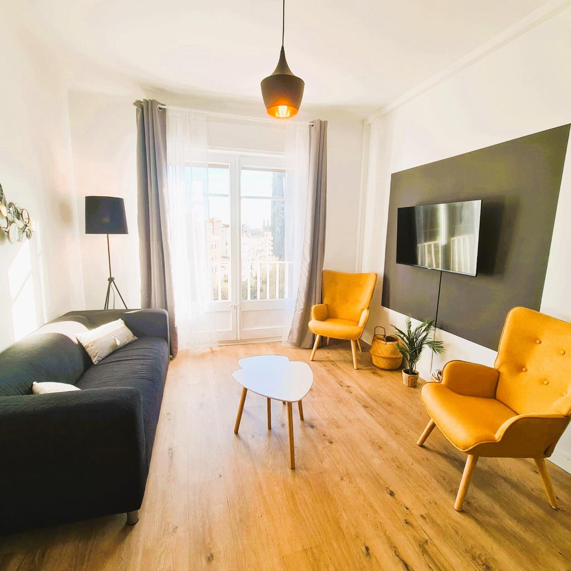 G74 Avenida Gaudi 4 Bedrooms With Balcony- Sagrada Familia * Barcelone