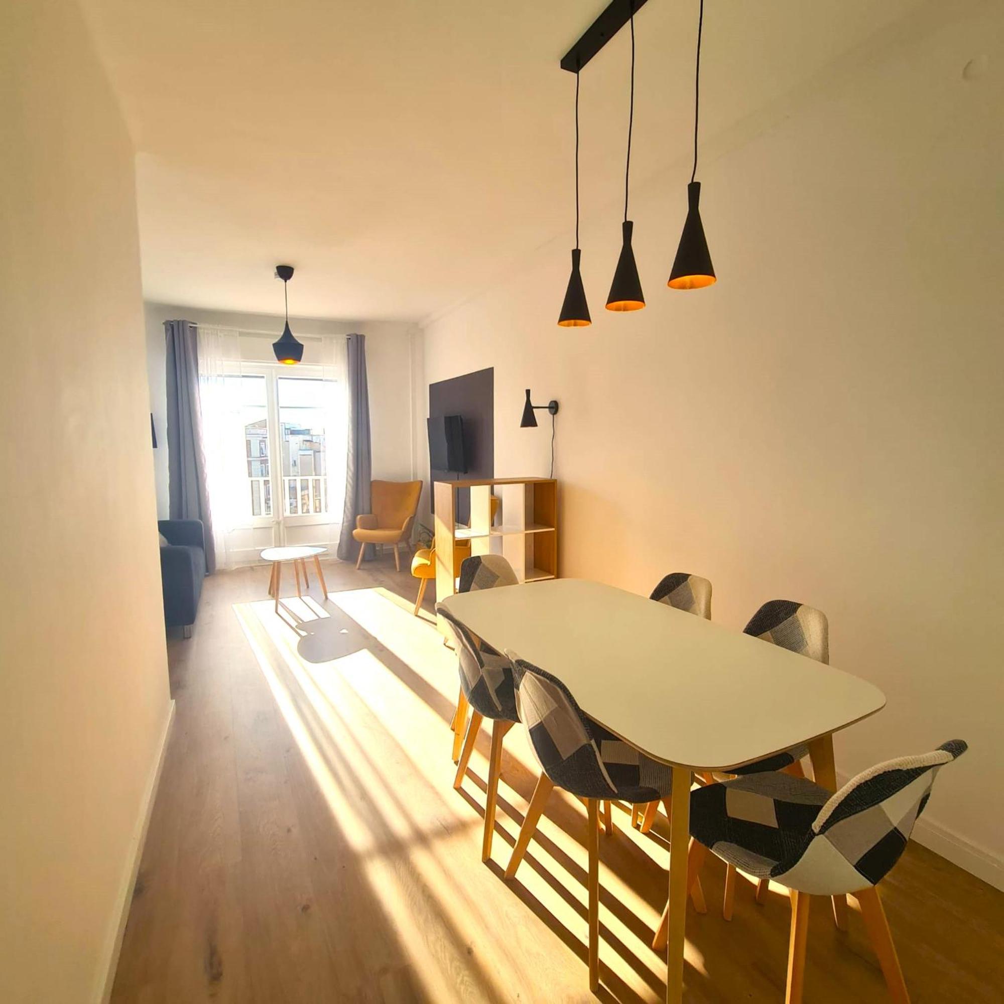 G74 Avenida Gaudi 4 Bedrooms With Balcony- Sagrada Familia Apartamento
