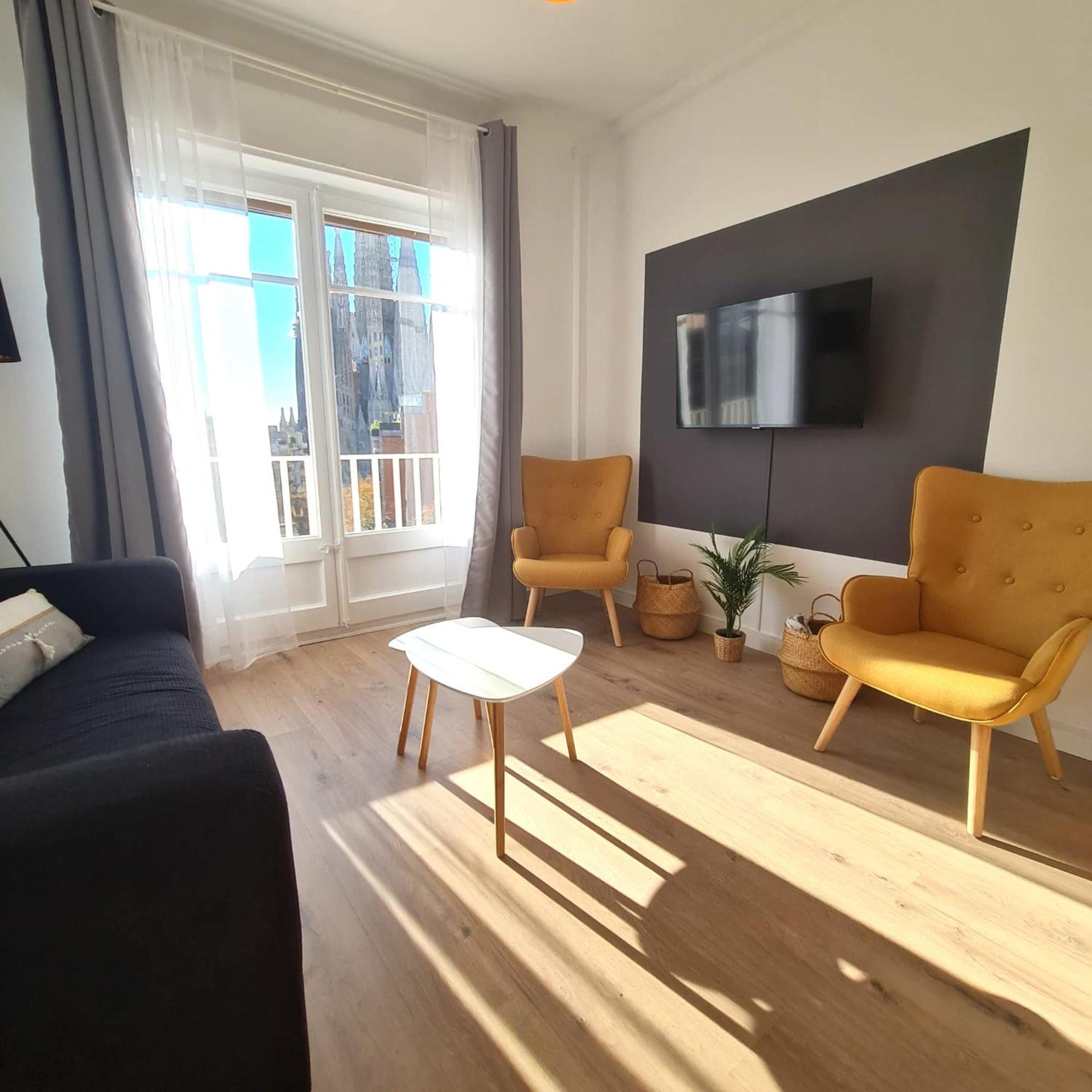 Apartamento G74 Avenida Gaudi 4 Bedrooms With Balcony- Sagrada Familia Barcelona