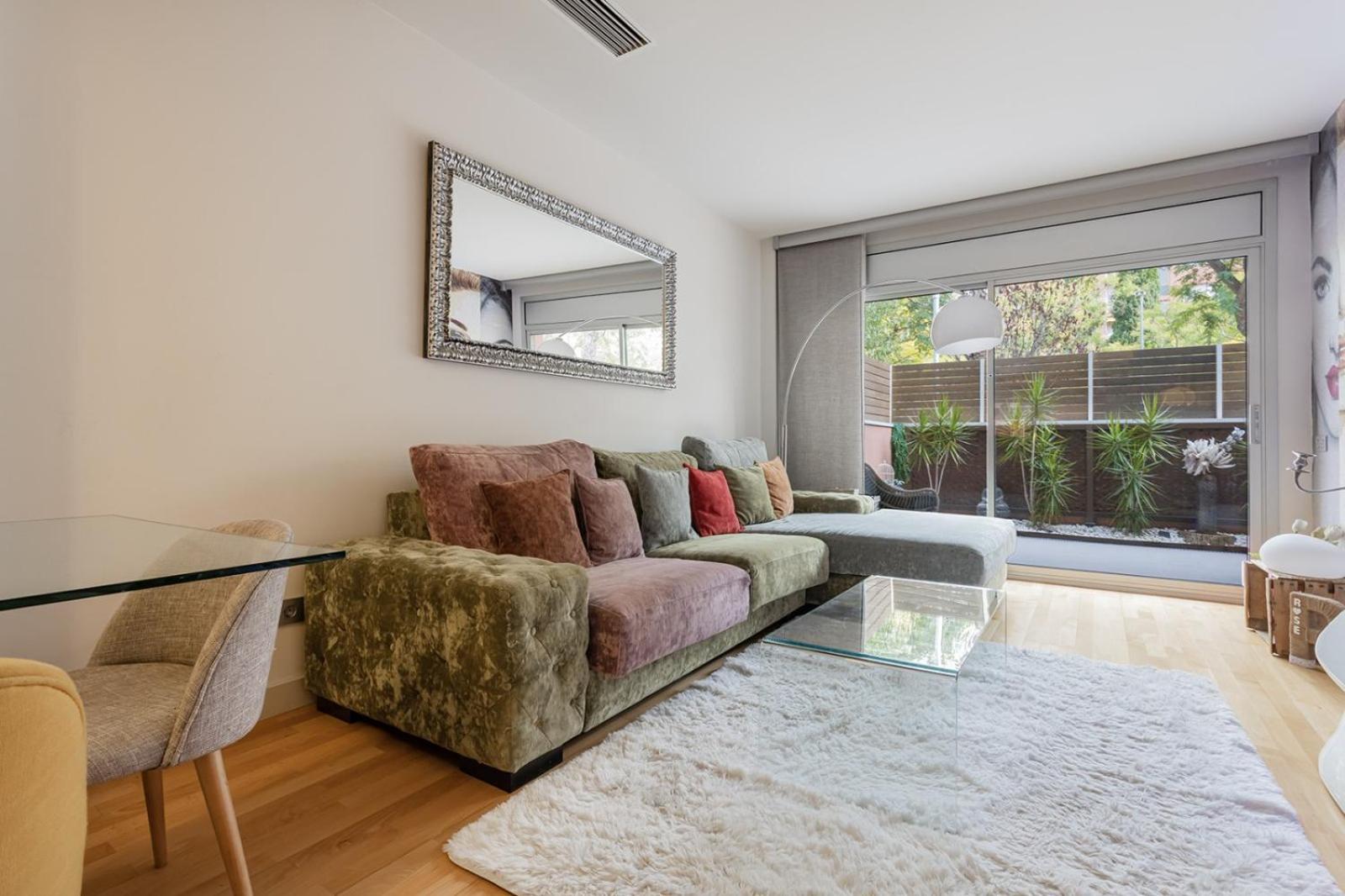 Pool Luxury 2 Bedrooms - 2 Terraces - Parking - Long Term Apartment