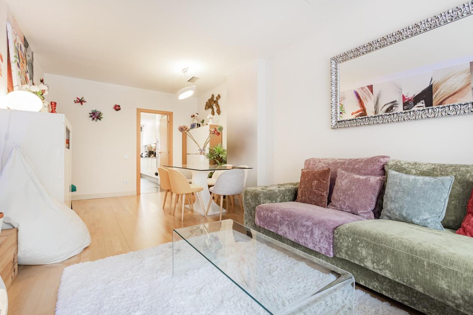 Apartment Pool Luxury 2 Bedrooms - 2 Terraces - Parking - Long Term *