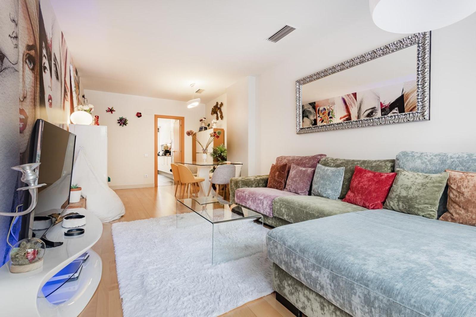 Apartment Pool Luxury 2 Bedrooms - 2 Terraces - Parking - Long Term