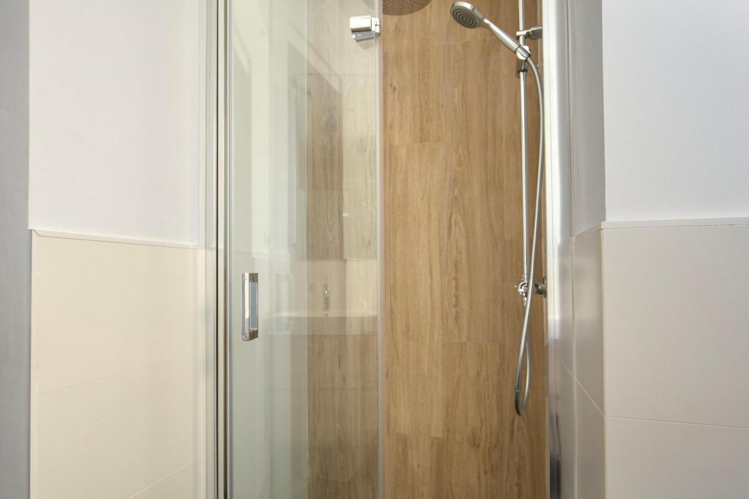 Apartment Blueground Sarria Nr Old Town Bcn-103 *
