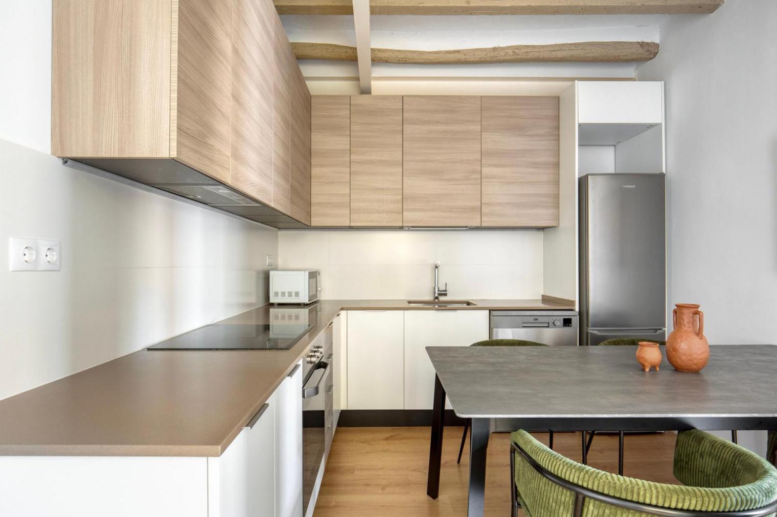 Blueground Sarria Nr Old Town Bcn-103 Apartment *