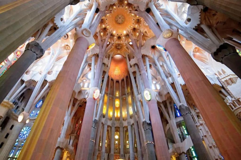 Catalan Comfort Near Sagrada Familia By Myrentalhost Apartment